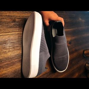 madden girl brytney textured platform sneaker